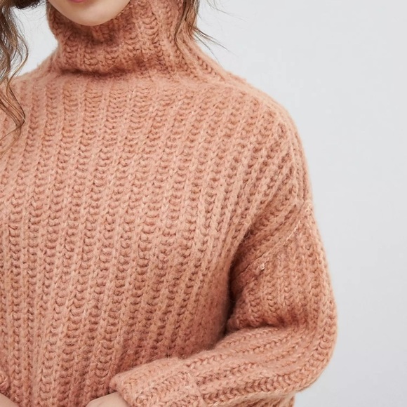 Free People Fluffy Fox oversized chunky high neck sweater - Picture 10 of 10